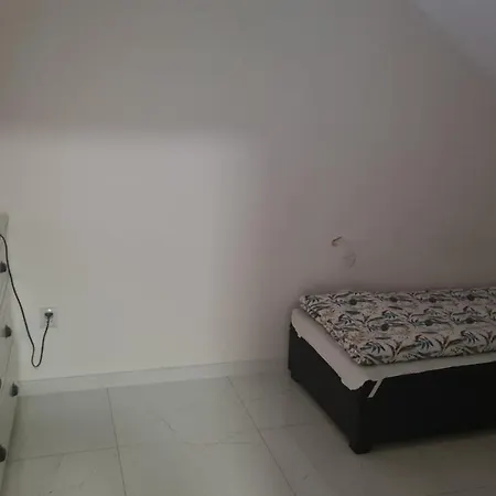 Naworol 5 شقة